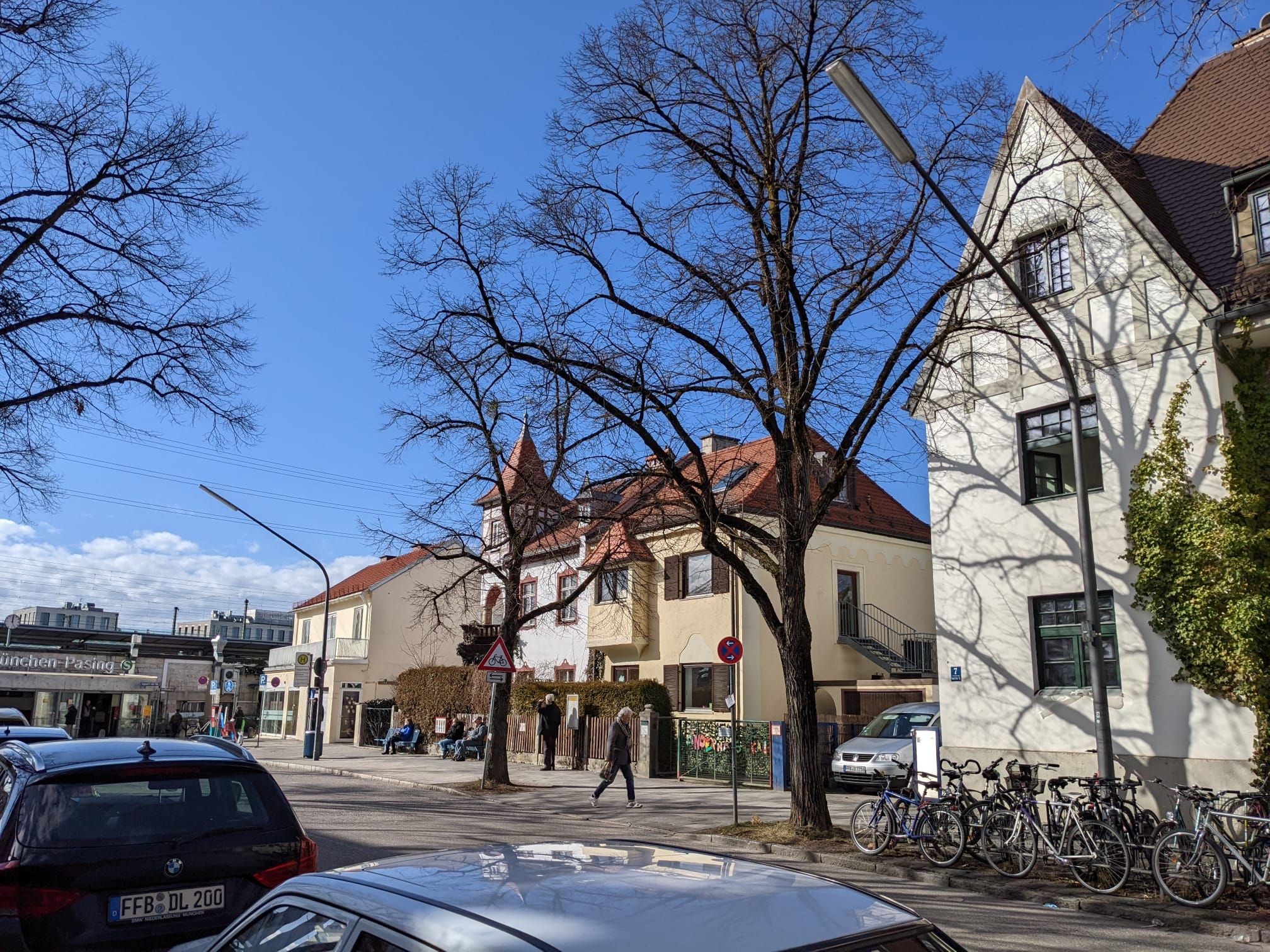 Studio Apartment At Pasing Station And Shopping Centre - 10