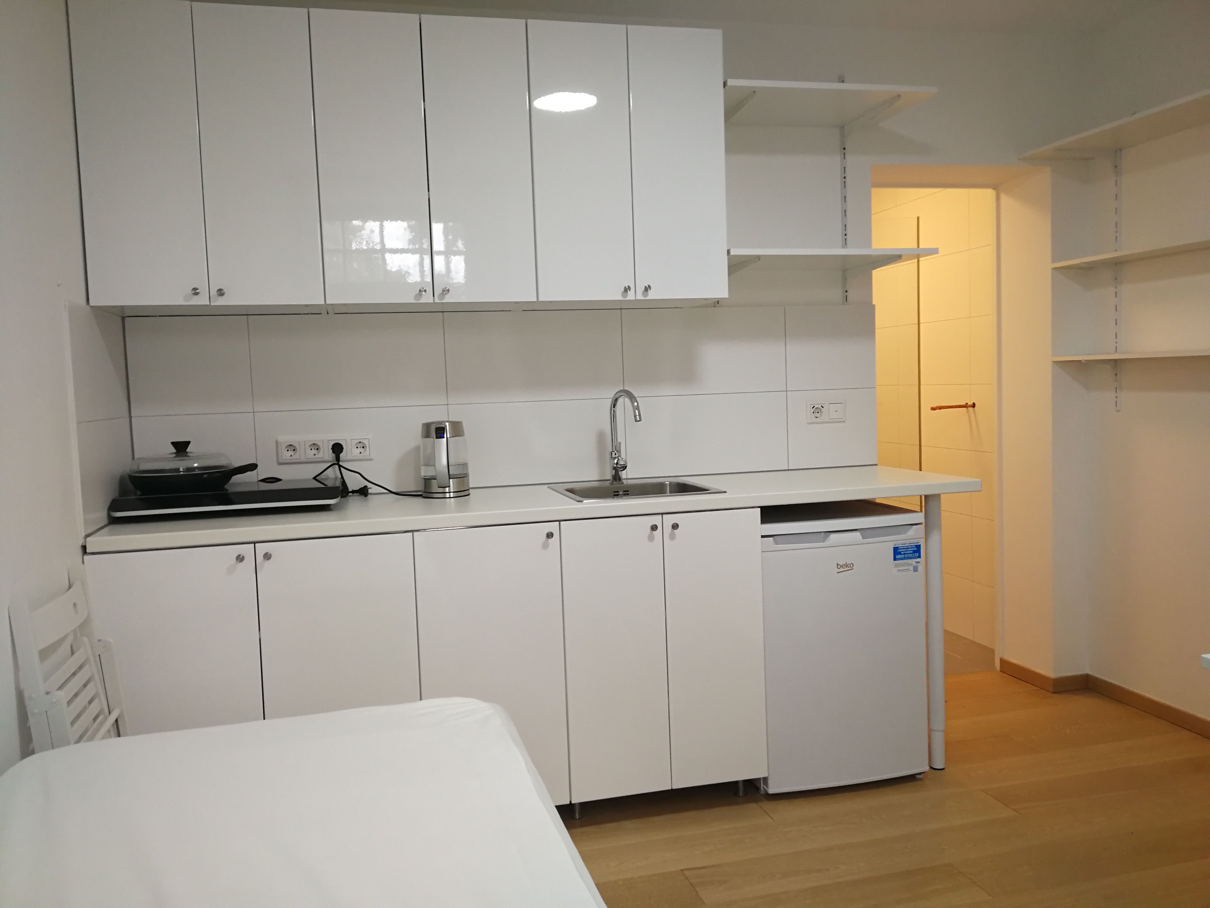 Studio Apartment At Pasing Station And Shopping Centre - 19