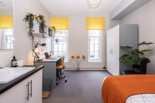 Louise House - Gallery - 9