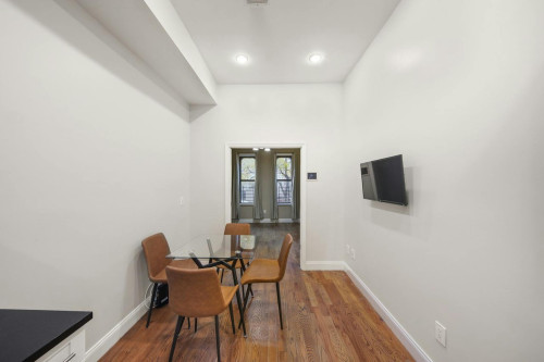Kingston Ave, Brooklyn, NY - Gallery - 9