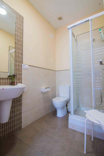 Apartment in Calle Frailes, Granada for 120 m² with 4 bedrooms