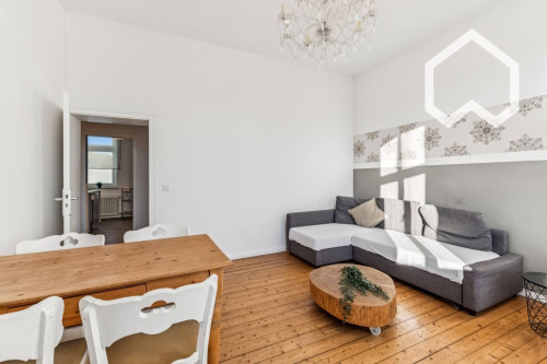 Attractive 50 sqm 2-Room Apartment: Ideal for business professionals or Couples - Gallery - 14