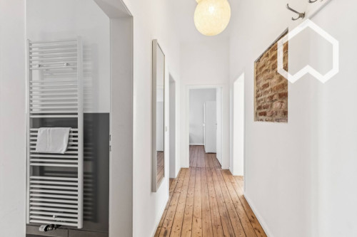 Attractive 50 sqm 2-Room Apartment: Ideal for business professionals or Couples - Gallery - 11