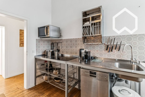 Attractive 50 sqm 2-Room Apartment: Ideal for business professionals or Couples - Gallery - 15