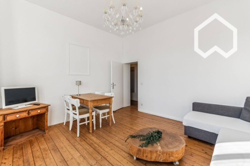 Attractive 50 sqm 2-Room Apartment: Ideal for business professionals or Couples - Gallery - 13