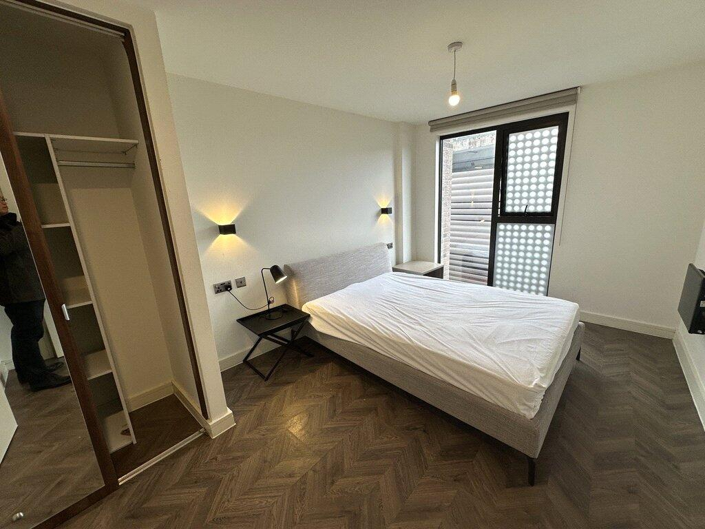  En-Suite  -  Prestige  - Gallery -  9