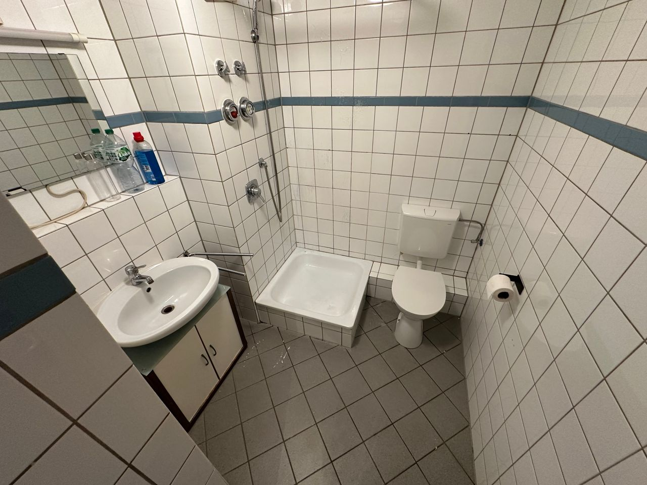 Flat - 8