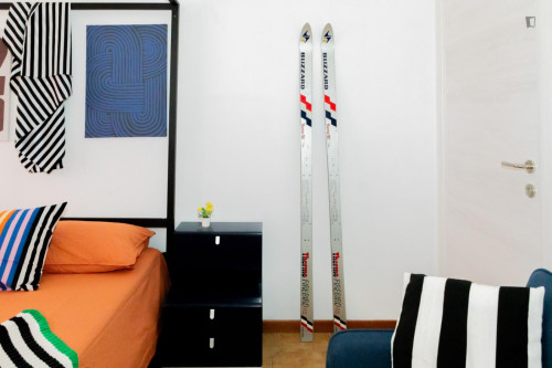 Double bedroom in 5-bedroom apartment - Gallery - 29