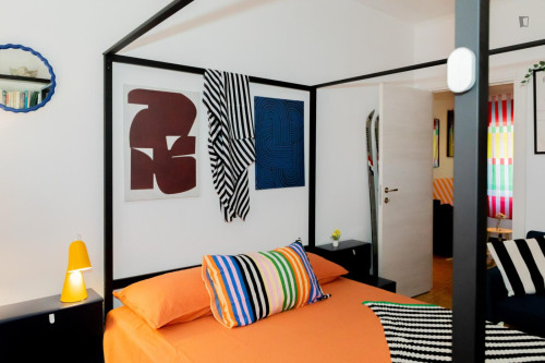 Double bedroom in 5-bedroom apartment - Gallery - 27