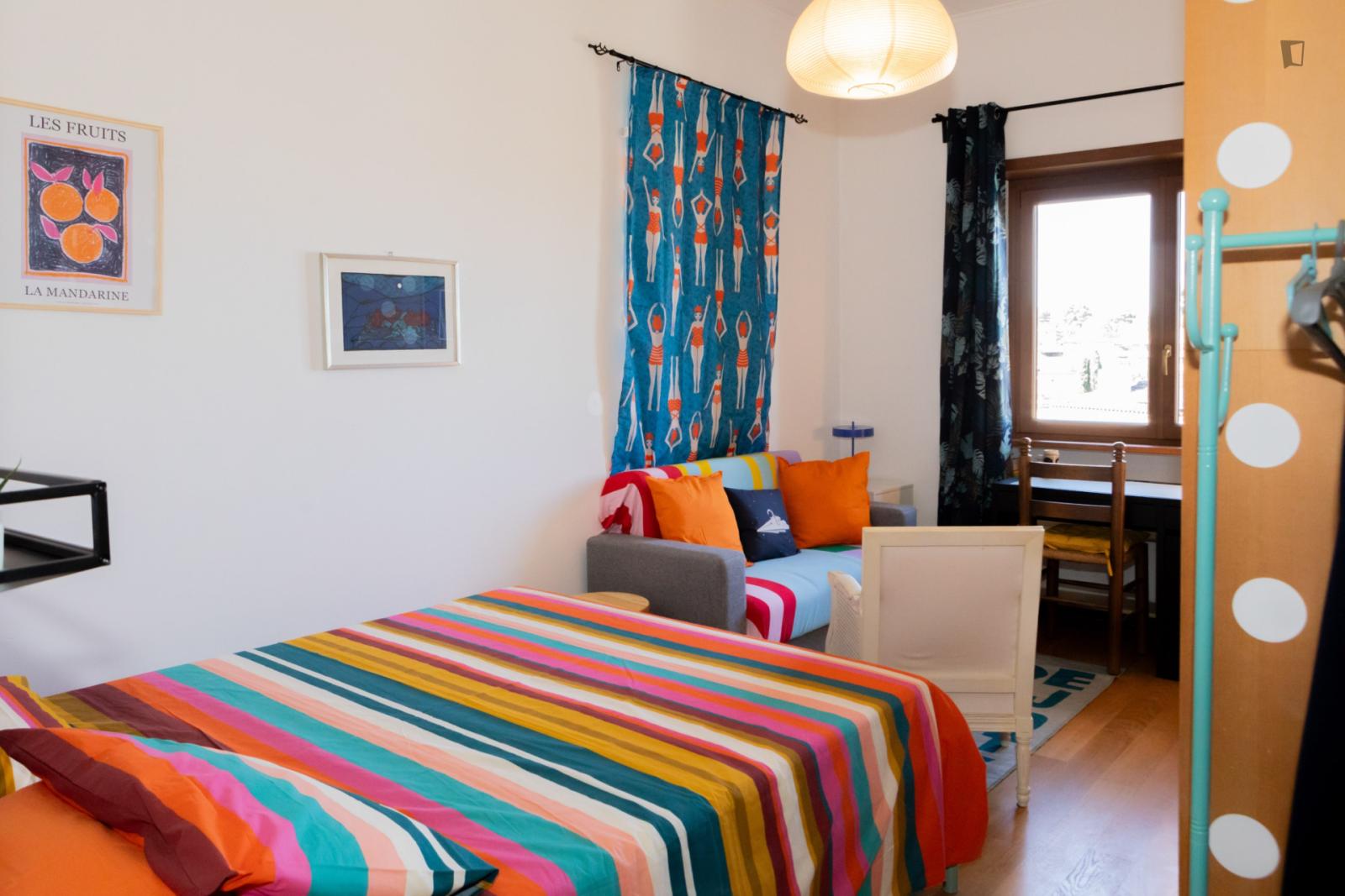Double Bedroom In 8-Bedroom Apartment - Double bedroom in 8-bedroom apartment - Gallery - 1