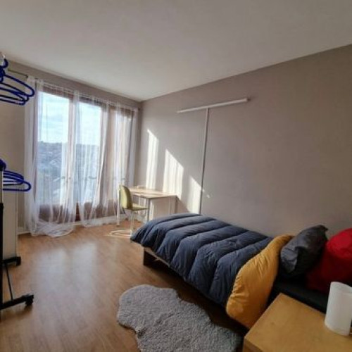 Chambre étudiant ou jeune travailleur pour fille uniquement! - Gallery - 8