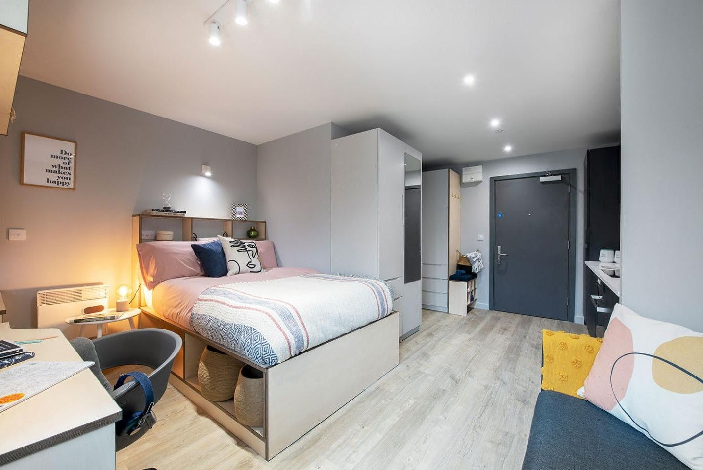 Studio Premium  -  Silk Mill Edinburgh  - Gallery -  1