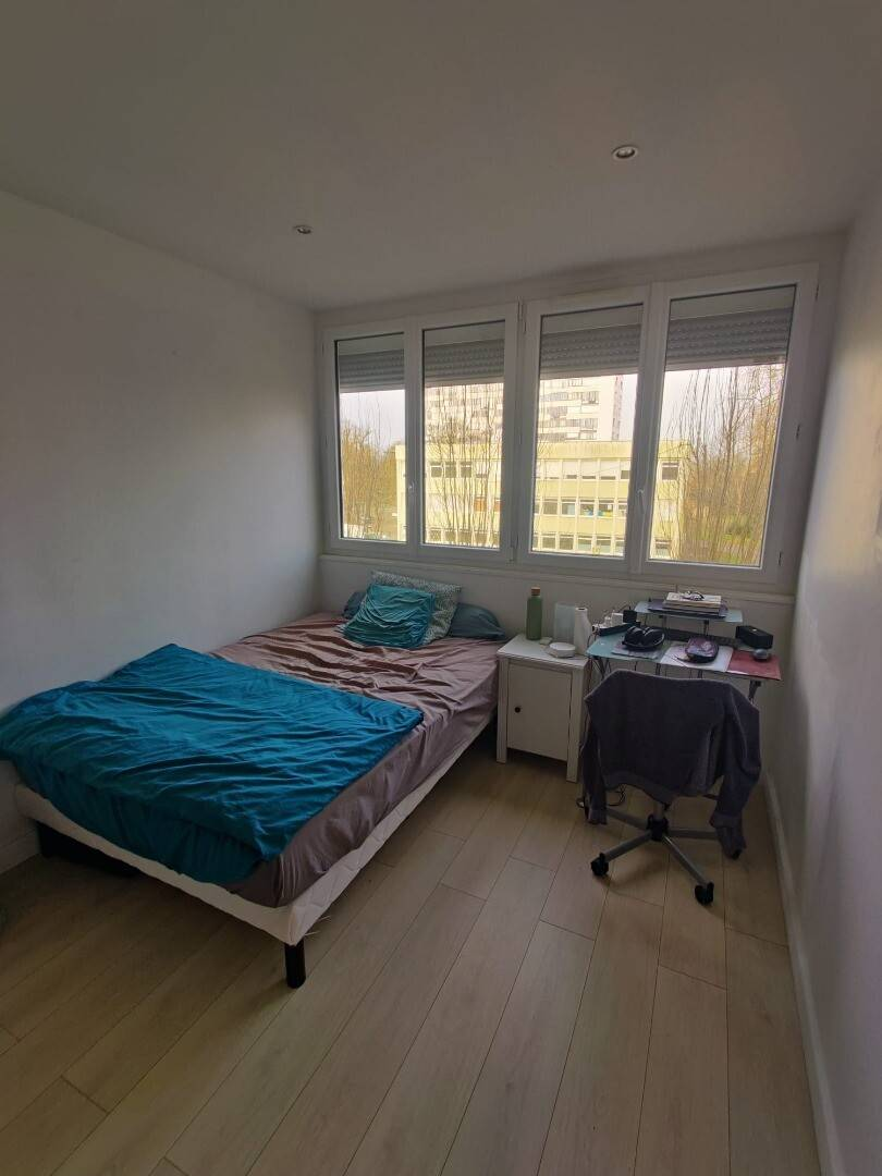 Room 1 - 1