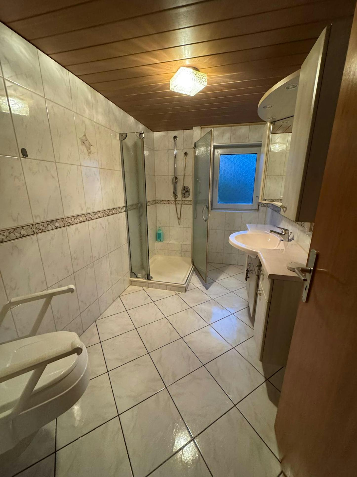 Apartment - 6
