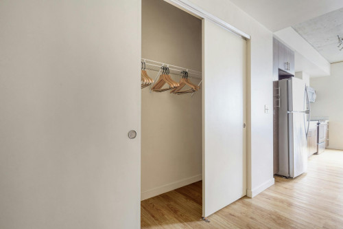 Northeast 9th Street, Bellevue, WA - Gallery - 9