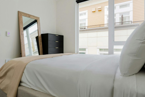 Northeast 10th Street, Bellevue, WA - Gallery - 10