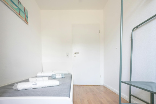 Kölner Landstraße, Düsseldorf  - Gallery -  5