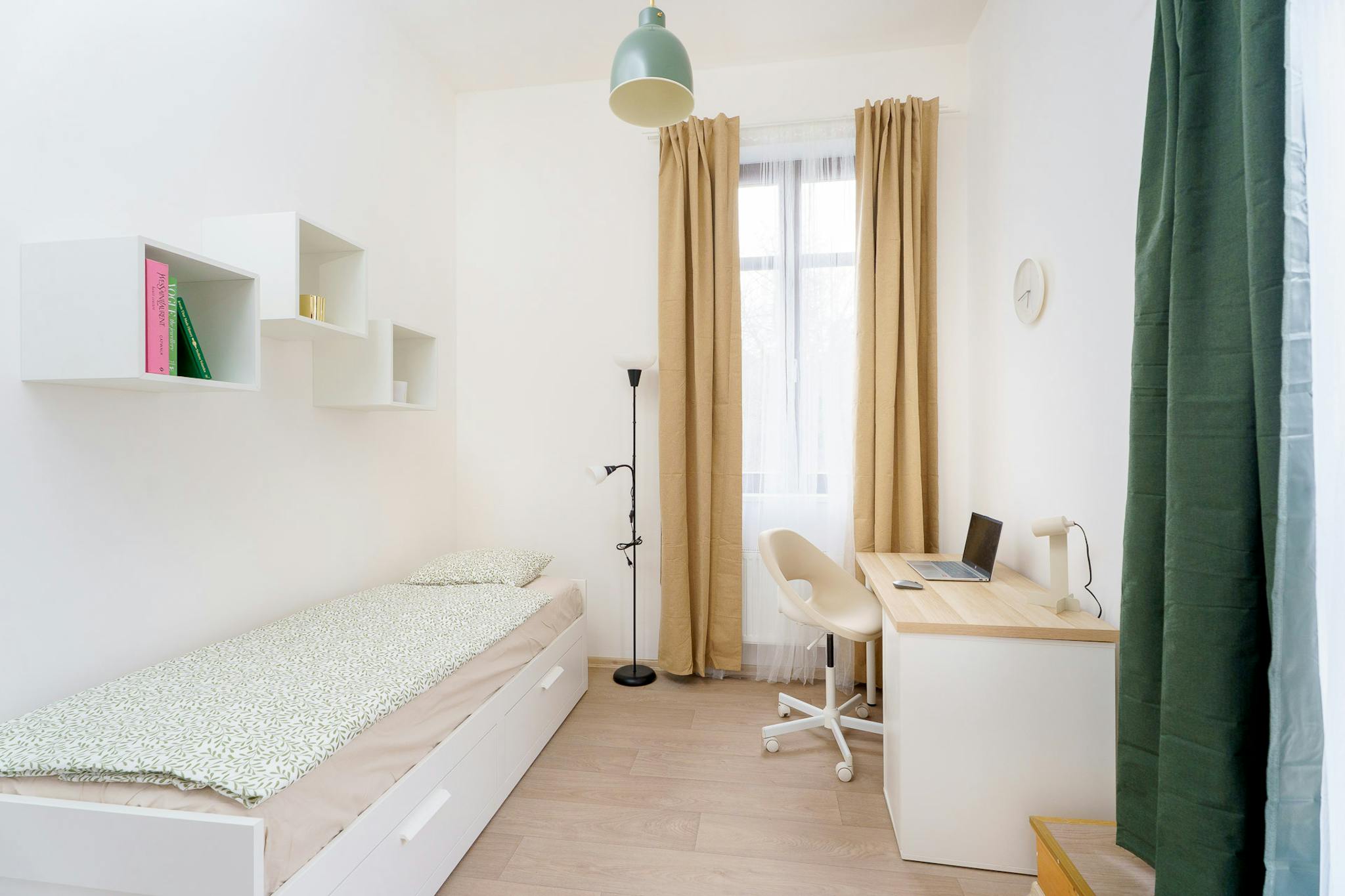  Entire Place  -  Kolčavka, Hlavní město Praha  - Gallery -  1