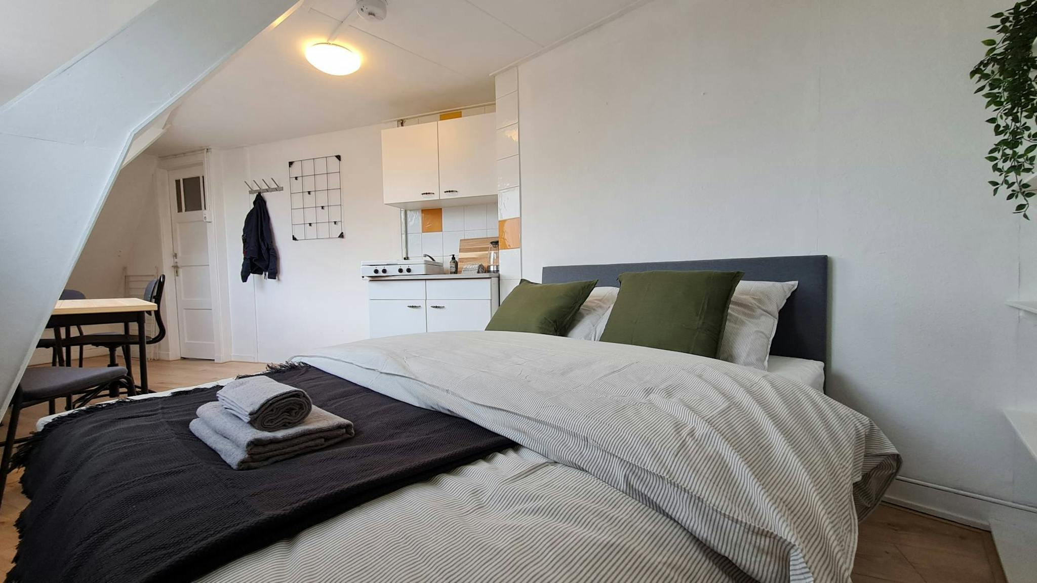 Private Room - 1