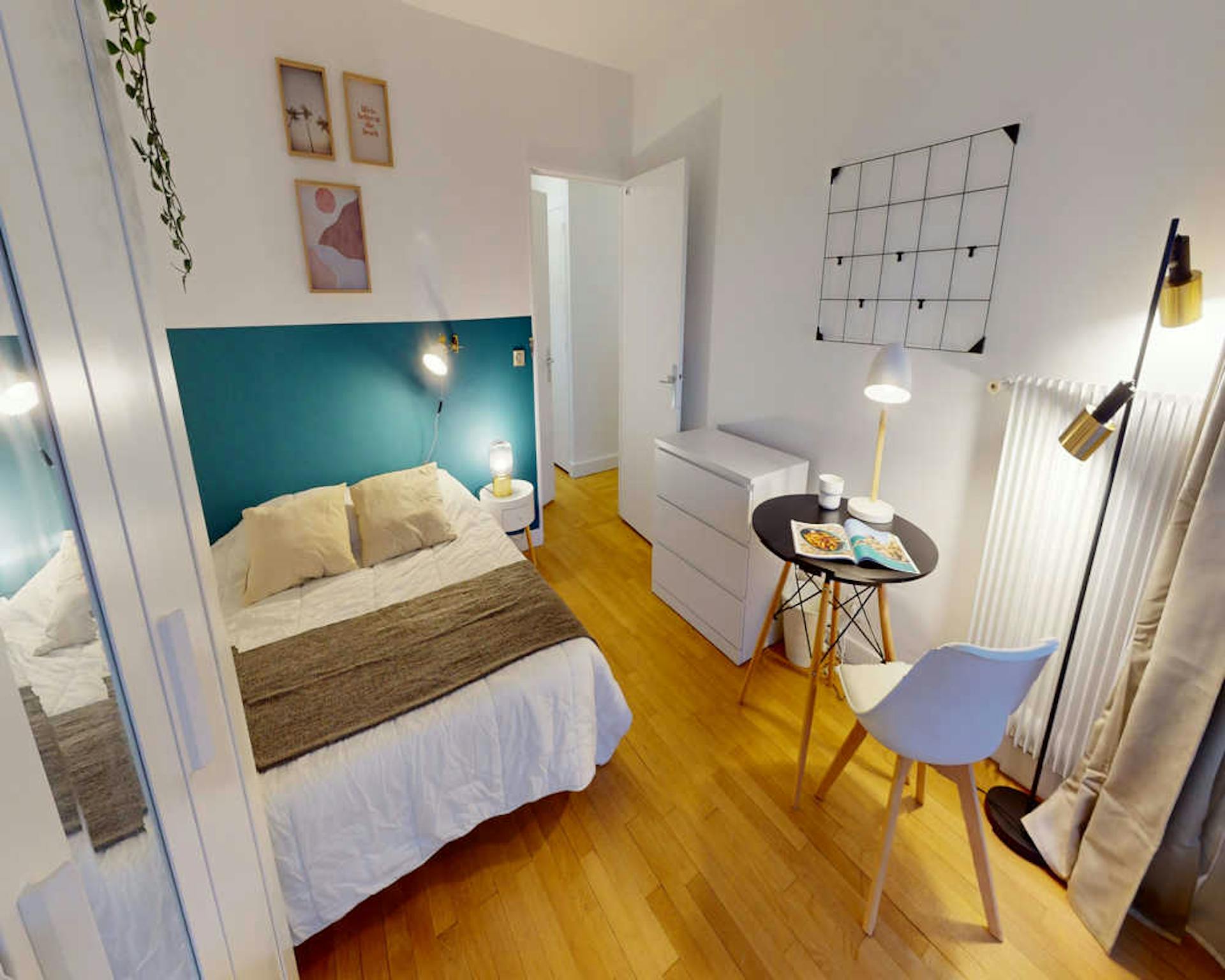 Private Room - Rue de Sèvres, Paris - Gallery - 1