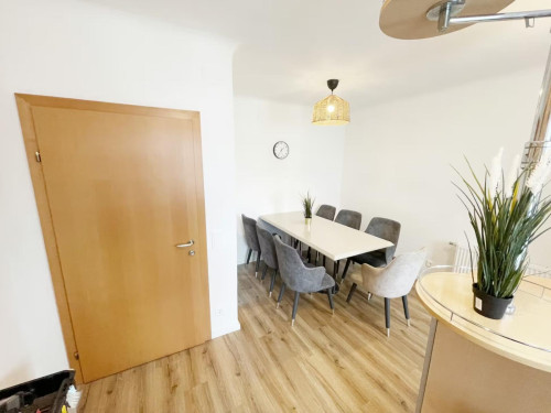 Very neat double bedroom in the Favoriten district