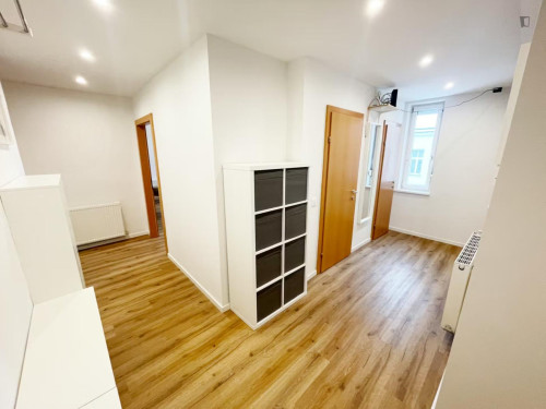 Very neat double bedroom in the Favoriten district