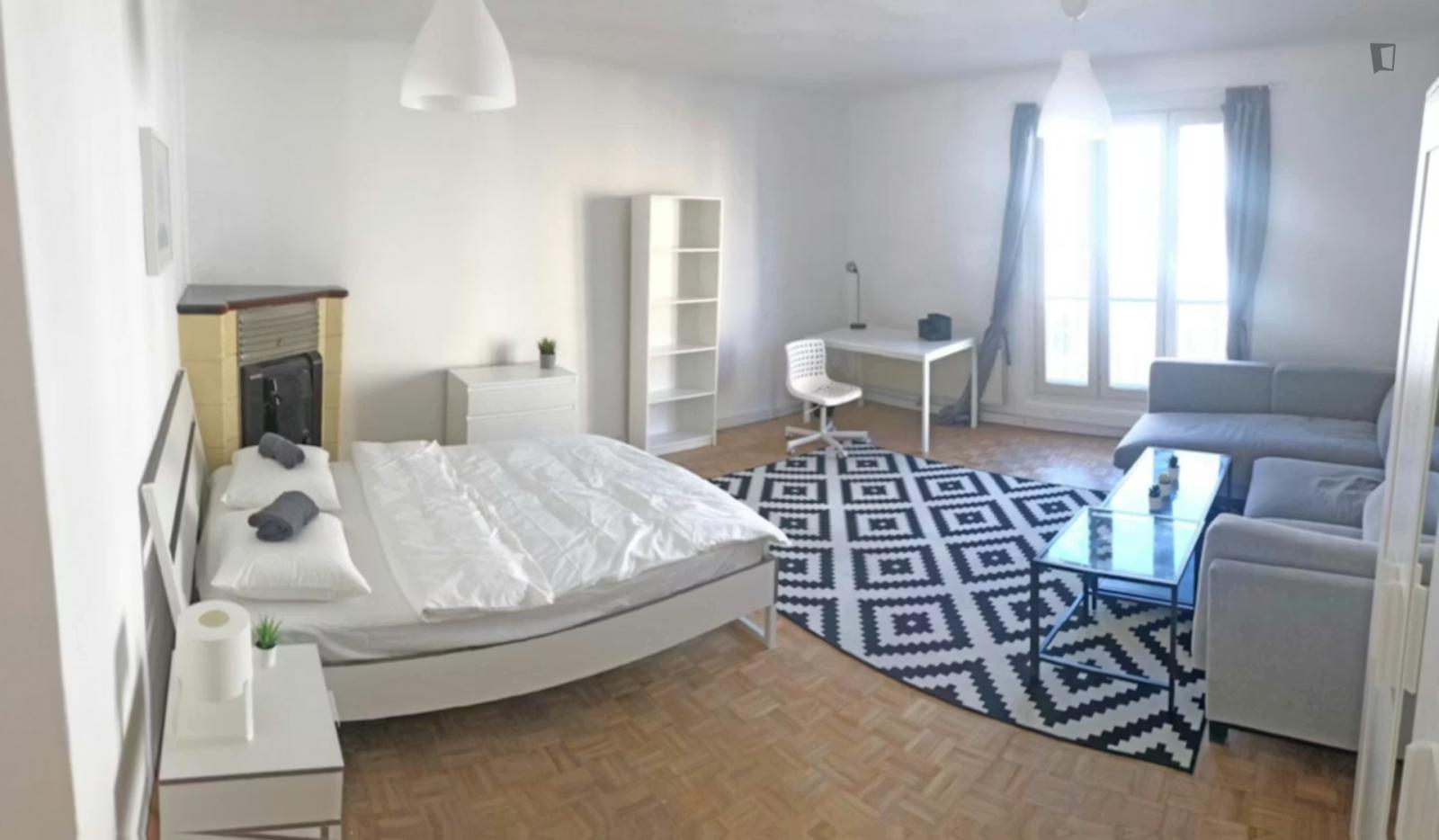 Large Double Bedroom In Favoriten - Large double bedroom in Favoriten - Gallery - 1