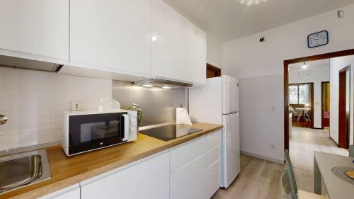 Single bedroom in 4-bedroom apartment  - Gallery -  5
