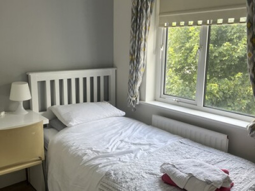 Lovely room in a family home 