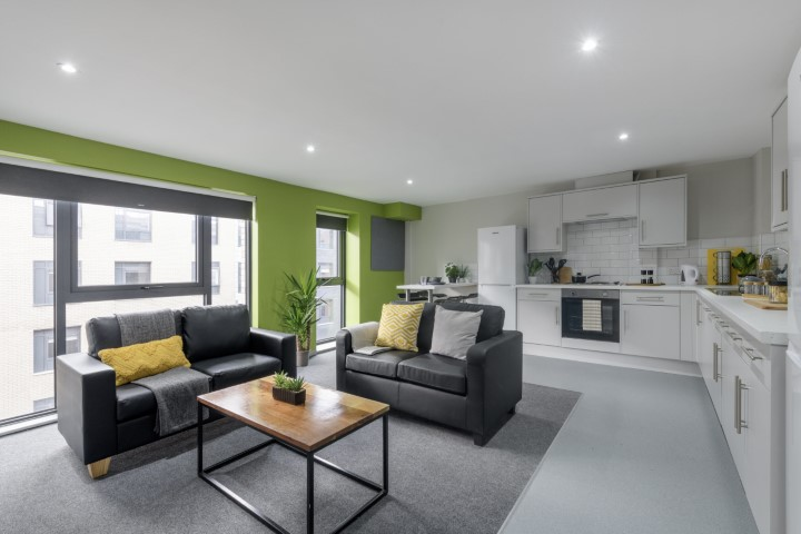  Standard Plus En-Suite  -  Newton Court  - Gallery -  2