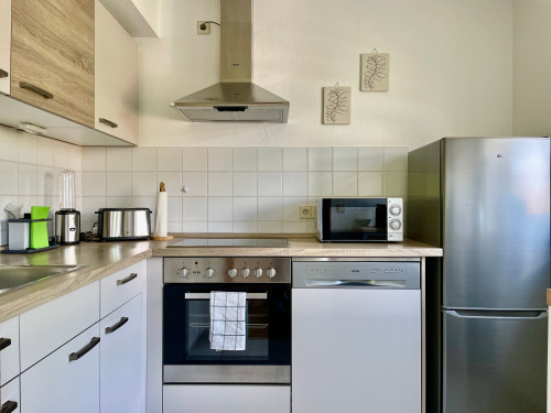 LaMiaCasa Design Apartment near STUTT CITY - Gallery - 8