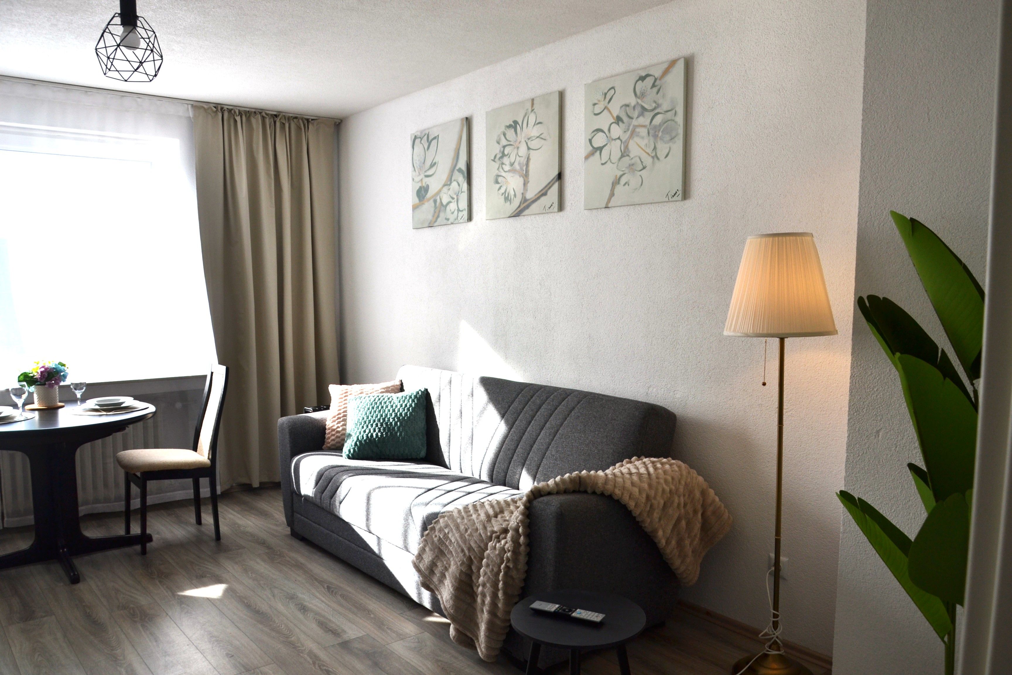 Modern 50 Sqm Apartment With Balcony, WiFi & Parking – Near Rhine In Duisburg - 3