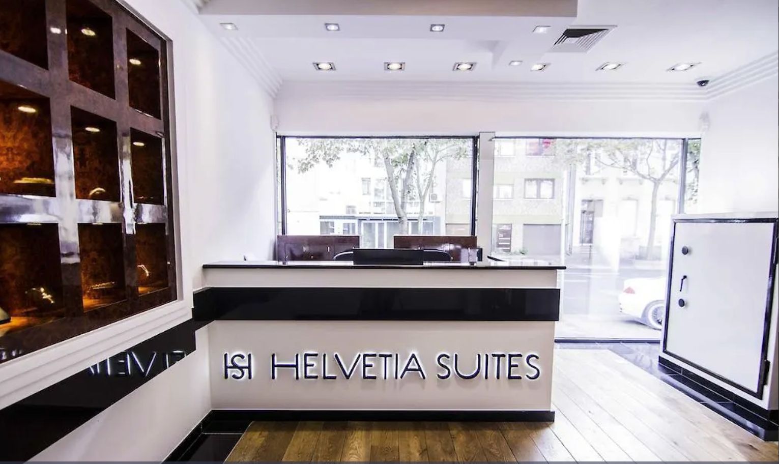 Rooftop Suite - 1