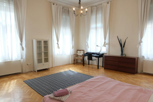 Stollár Béla utca, Budapest