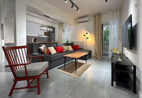 Modern Comfort Oasis in Pagrati