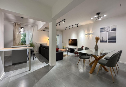 Modern Comfort Oasis in Pagrati