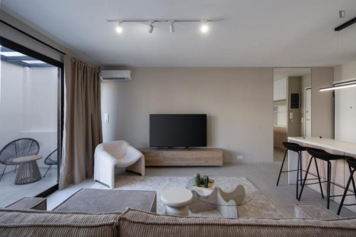 Deluxe 2BD Apartment in Athens