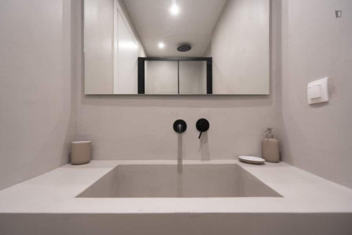 Deluxe 2BD Apartment in Athens - Gallery - 8