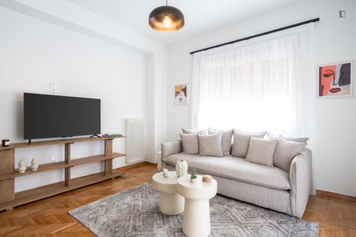 Premium Pagrati Apartment