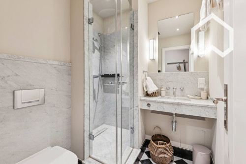 Luxury Apartment in Düsseldorf - Gallery - 21