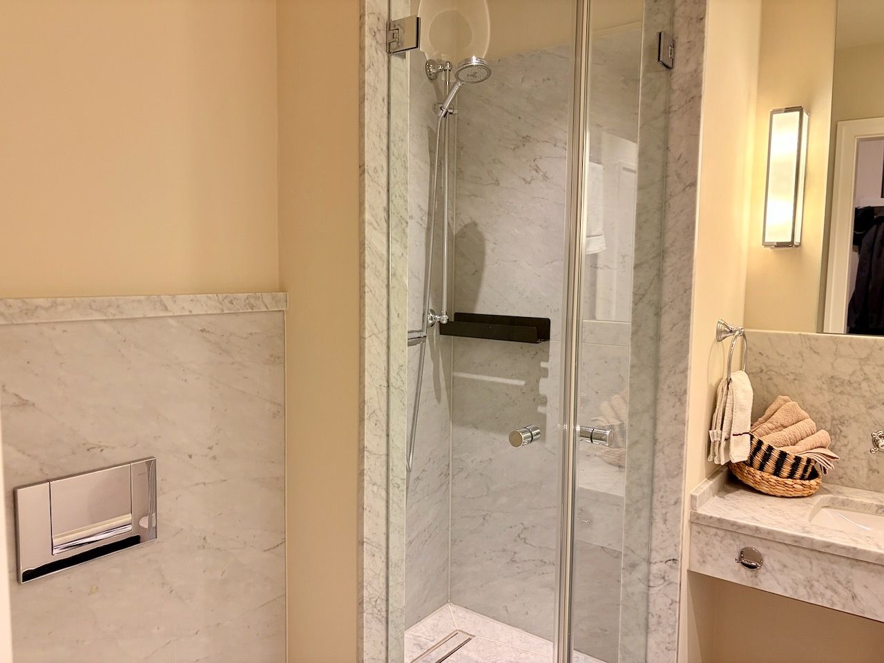 Luxury Apartment In Düsseldorf - 31