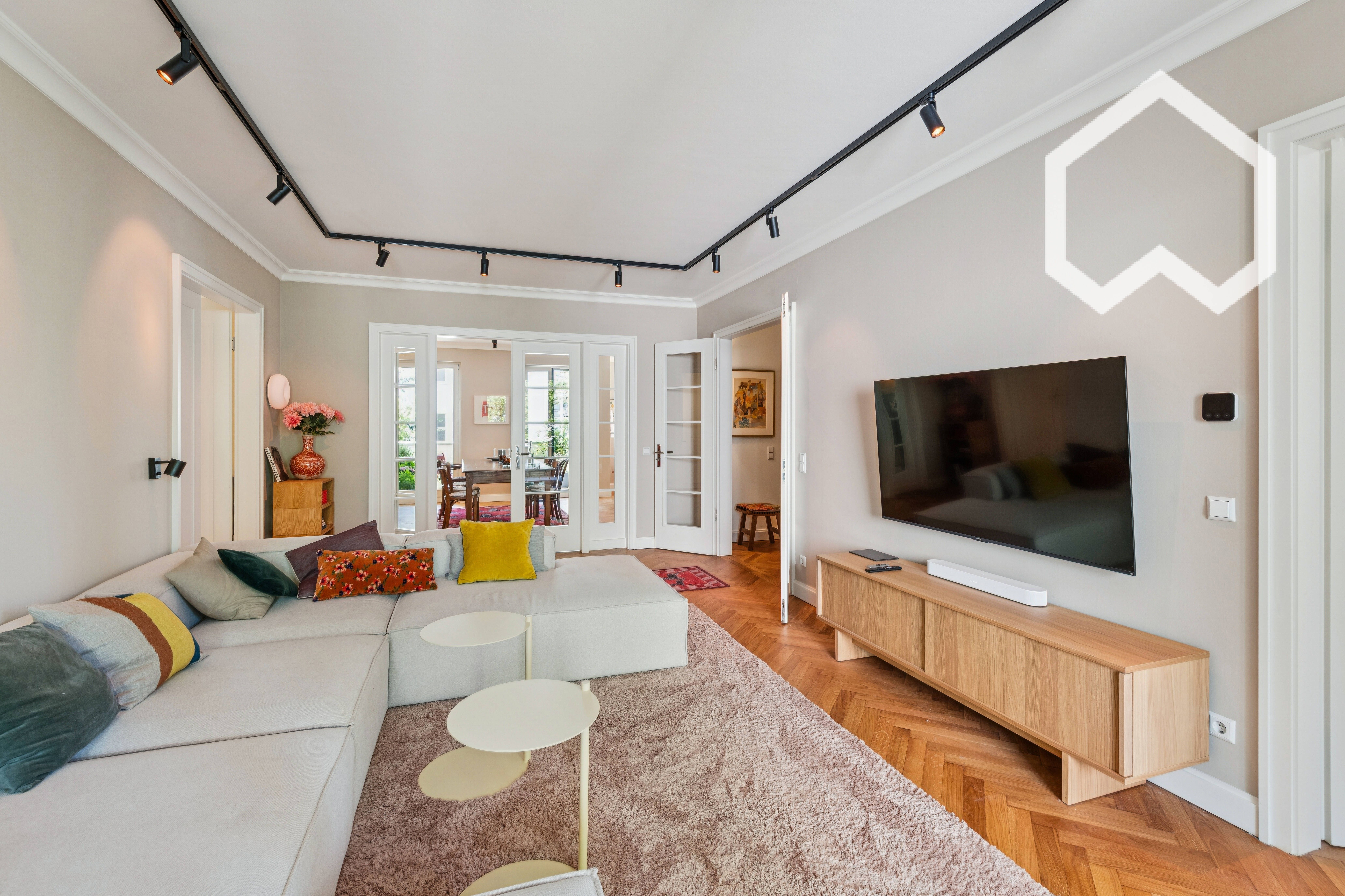 Luxury Apartment In Düsseldorf - 13