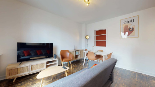 Saint-Denis Suger - Private Room (1)