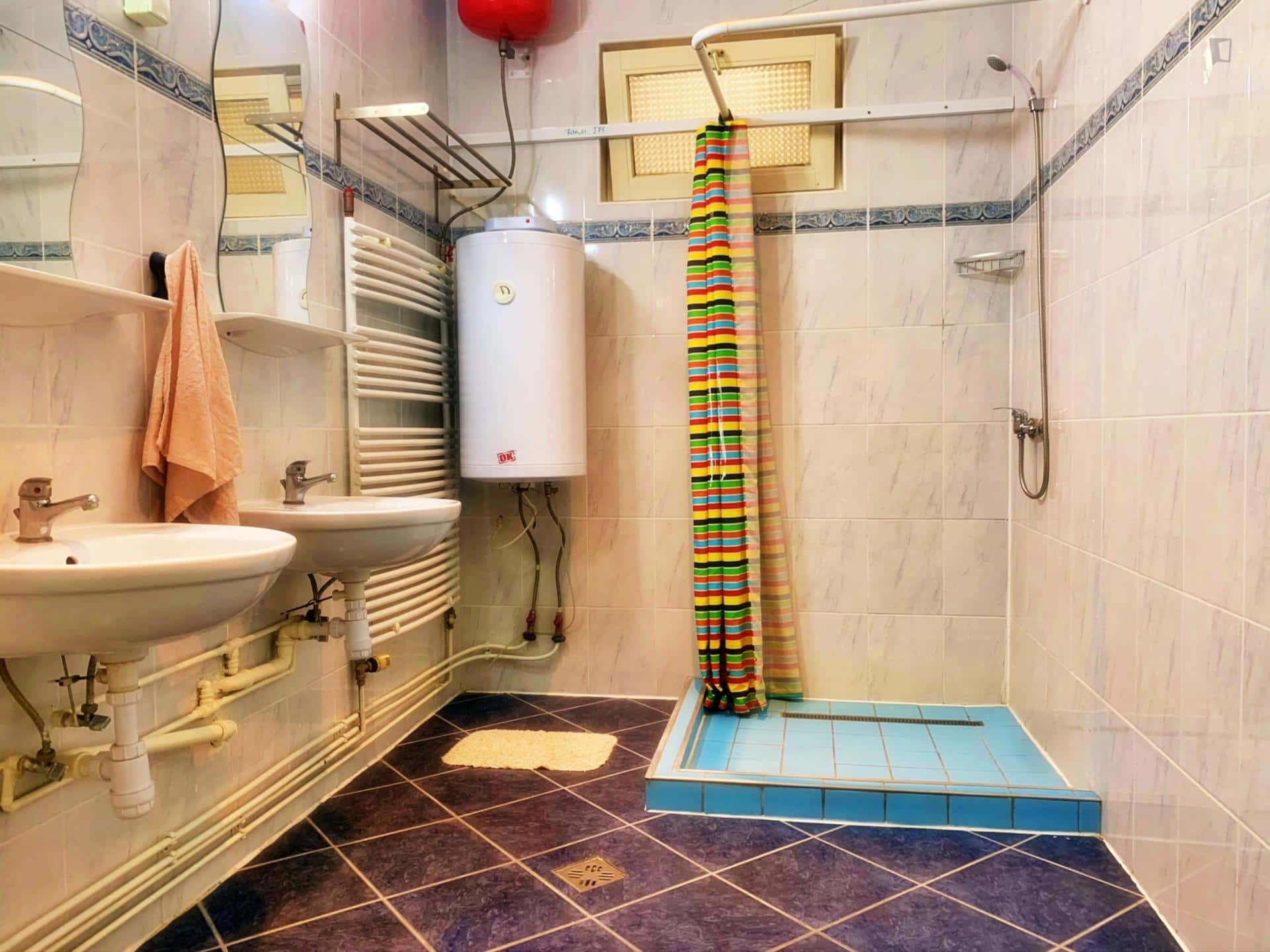  Shared Room  -  Room in Ipar utca, Budapest with 18 bedrooms  - Gallery -  9
