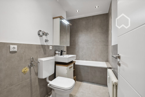 Furnished 2-room apartment with mountain view and balcony in Munich. - Gallery - 14