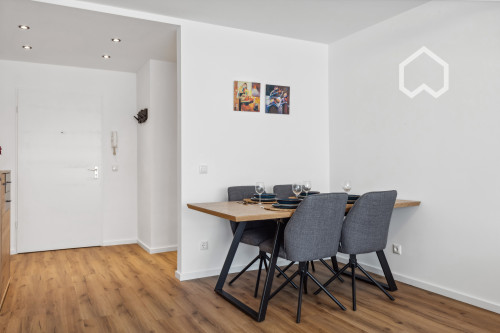 Furnished 2-room apartment with mountain view and balcony in Munich. - Gallery - 5