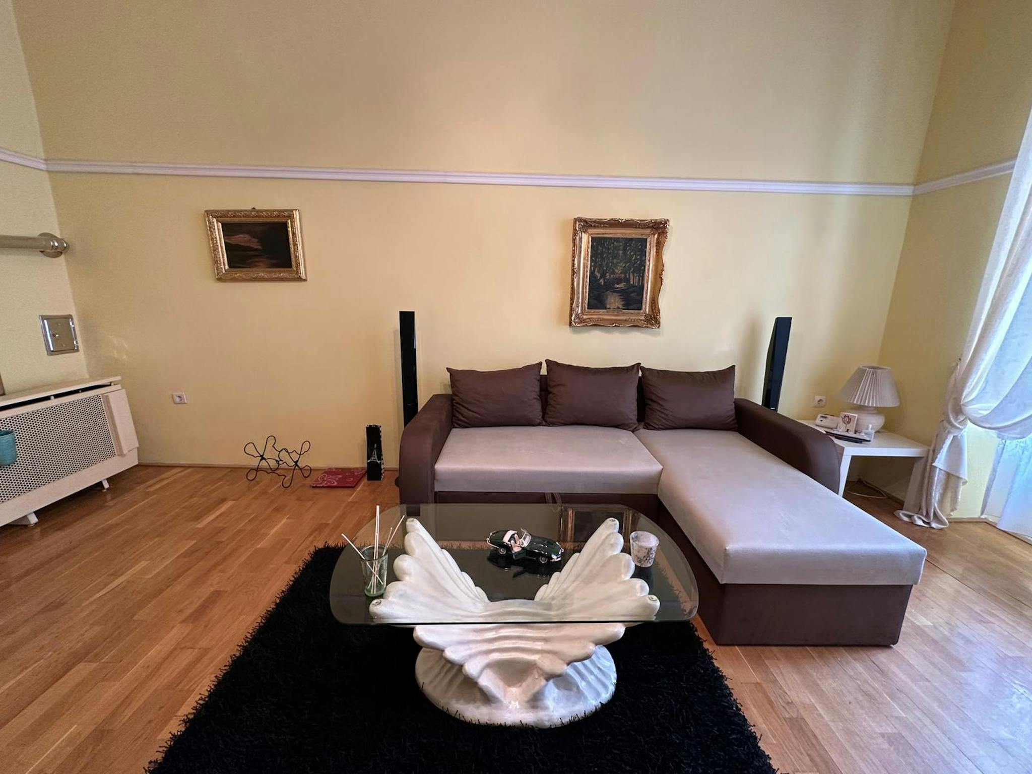  Entire Place  -  Andrássy út, Budapest  - Gallery -  4
