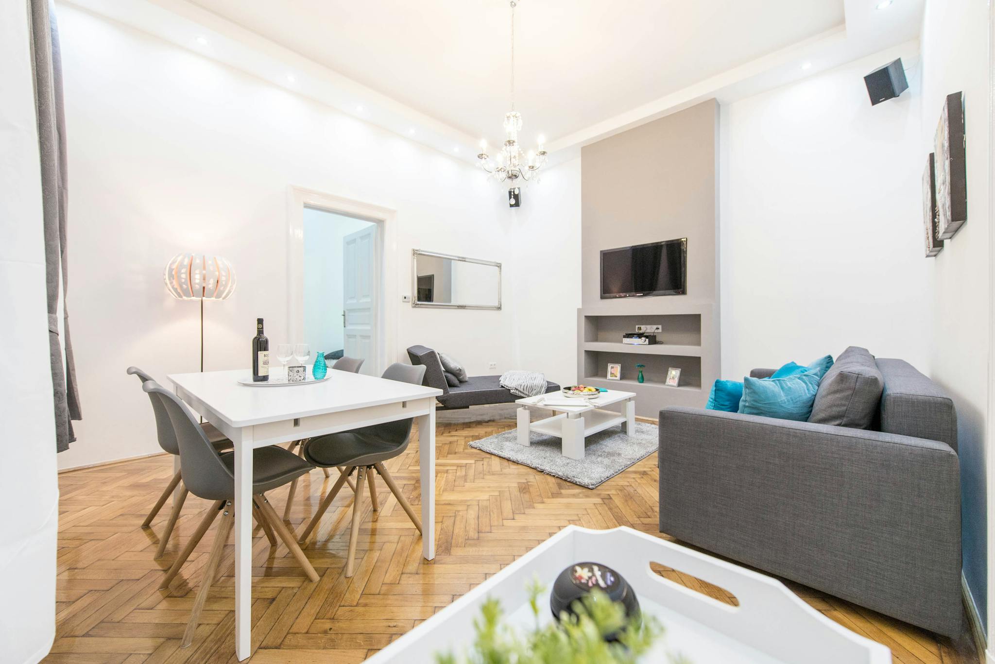  Entire Place  -  Teréz körút, Budapest  - Gallery -  1