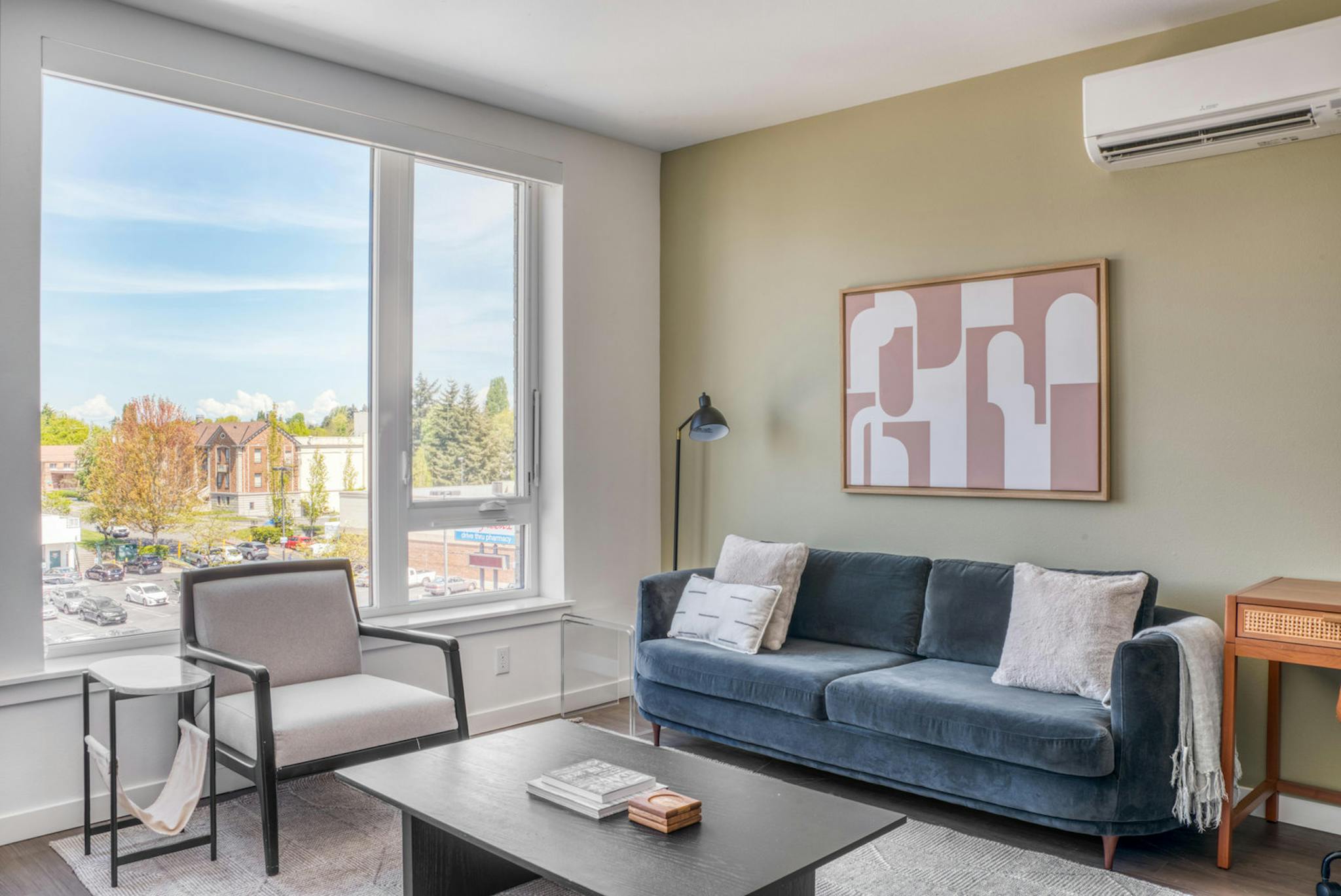 Entire Place - South Jackson Street, Seattle, WA - Gallery - 1