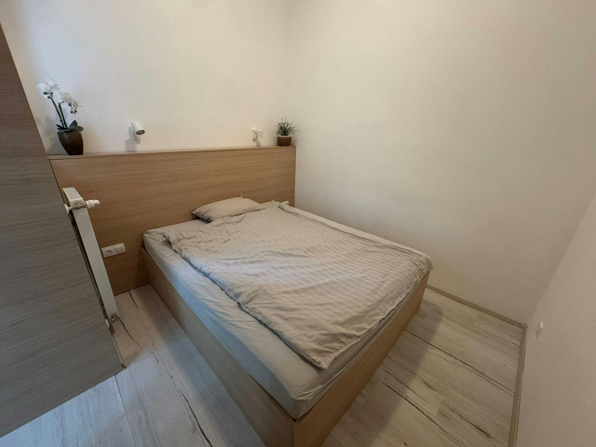 Entire Place - 1